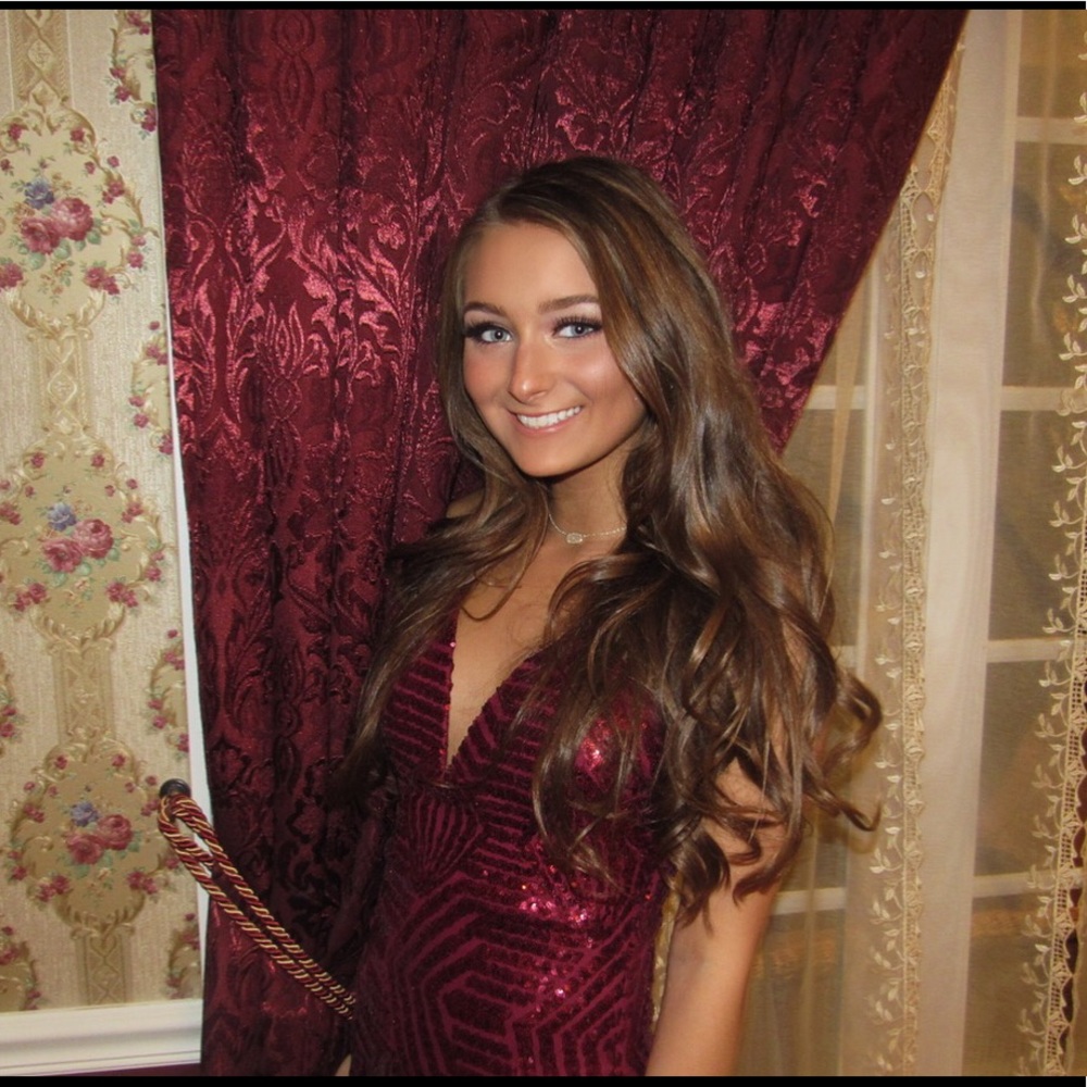 Meet your Posher, Mya